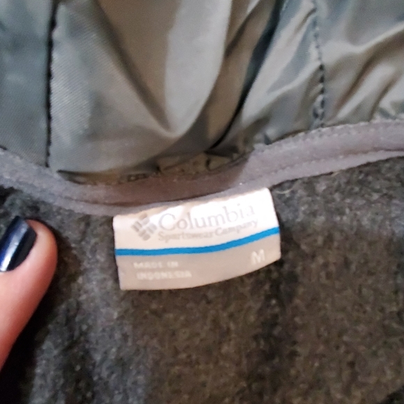 Columbia hooded zip up jacket - Picture 3 of 3